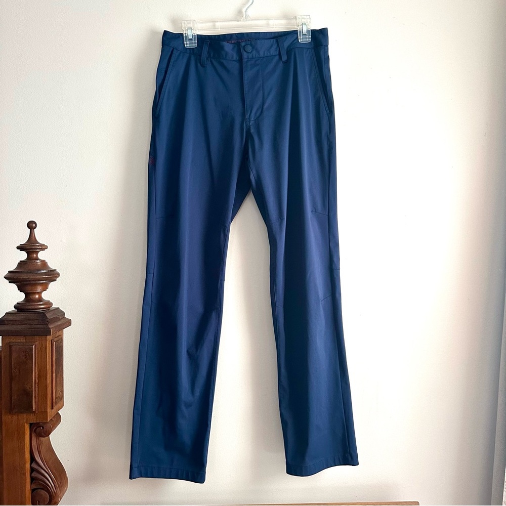 Rhone • Classic Commuter Pant in Navy